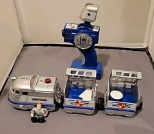 Trem de controle remoto Geotrax Most Admired Team Knight & Sir John com 2 carros funciona comprar usado  Enviando para Brazil