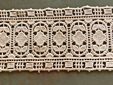 Large belle dentelle d'occasion  Velleron