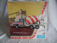 Camion mack 800 d'occasion  La Salvetat-sur-Agout