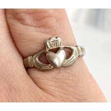 Irish celtic claddagh for sale  Weehawken