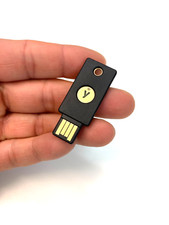 Original yubico 8880001080 d'occasion  Expédié en France