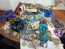Broken jewellery mixed for sale  REDHILL