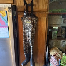 Cabelas camo chest for sale  Simi Valley