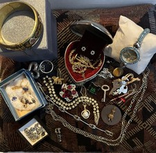 Joblot vintage jewellery for sale  HALESOWEN