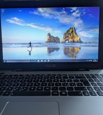 Notebook asus usato  Aosta