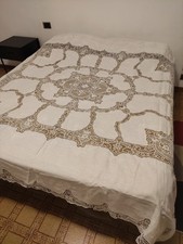 Copriletto ricamato mano usato  Prato