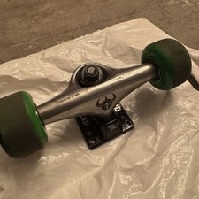 Darkstar skateboard trucks d'occasion  Expédié en Belgium