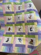 Colcha Disney feita à mão 46”x 37” Mickey Minnie Dumbo princesas reversível, usado comprar usado  Enviando para Brazil