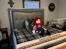 Queen bedroom set for sale  Newport