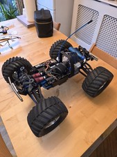 Traxxas revo 3.3 for sale Traxxas revo 3.3 for sale  ILFORD