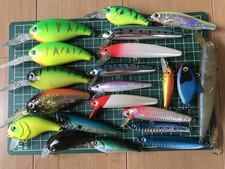 Conjunto de 20 peixinhos, vibrações, iscas artificiais, sombras, gabaritos de metal, poppers comprar usado Conjunto de 20 peixinhos, vibrações, iscas artificiais, sombras, gabaritos de metal, poppers comprar usado  Enviando para Brazil