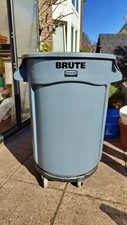 Brute rubbermaid container gebraucht kaufen  Norderstedt