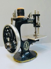 Machine coudre miniature d'occasion  Lavaur