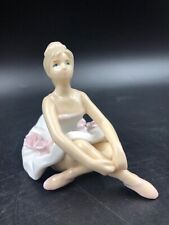 Statua statuetta ballerina usato  Ardea