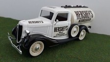 Ford citerne 1936 d'occasion  Rochefort-Montagne