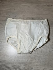 Capa para fraldas de babado branco Gerber tamanho 3-6 meses  comprar usado Capa para fraldas de babado branco Gerber tamanho 3-6 meses  comprar usado  Enviando para Brazil