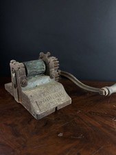 A7: Manivela de mesa, máquina de rolo de gota de doces antiga vintage Panderson comprar usado  Enviando para Brazil