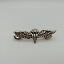 Pins militaire para d'occasion Pins militaire para d'occasion  Sabres