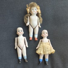 Três bonecas bisque alemãs articuladas antigas de 4,5 pol. com marcas de fabricante comprar usado Três bonecas bisque alemãs articuladas antigas de 4,5 pol. com marcas de fabricante comprar usado  Enviando para Brazil