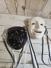 Máscaras faciais (2) penduradores de parede cerêmicas vintage preto branco comprar usado  Enviando para Brazil