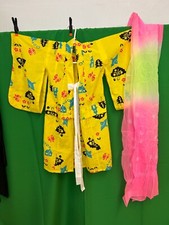 Kimono tradicional japonês feminino tamanho comprimento 31" com envoltório.  Tamanho 3-4 T comprar usado Kimono tradicional japonês feminino tamanho comprimento 31" com envoltório.  Tamanho 3-4 T comprar usado  Enviando para Brazil