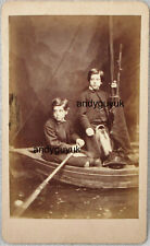 FOTO ANTIGA CDV BOYS STUDIO BARCO A REMO PROP ROSS PRINGLE EDIMBURGO KILT comprar usado  Enviando para Brazil