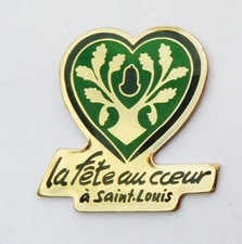 Pin fête coeur d'occasion Pin fête coeur d'occasion  Melesse