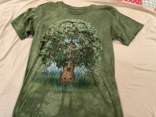 Camisa masculina The Mountain manga curta grande Guitar Tree 3 XLarge nova sem etiquetas comprar usado Camisa masculina The Mountain manga curta grande Guitar Tree 3 XLarge nova sem etiquetas comprar usado  Enviando para Brazil