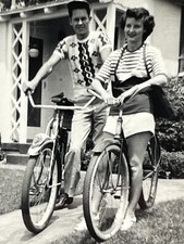 Photograph cute couple for sale Photograph cute couple for sale  Mission
