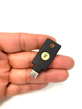 Original yubico 8880001089 d'occasion  Expédié en France