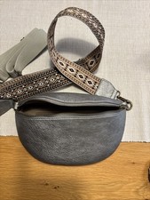 Clam shoulder bag for sale  WORCESTER