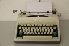 Kofferschreibmaschine lympia m gebraucht kaufen  Sundern (Sauerland)