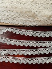 Dentelle ancienne fuseaux d'occasion  Morestel