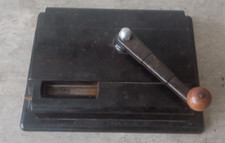 Tubeuse table cigarette d'occasion  Nuits-Saint-Georges