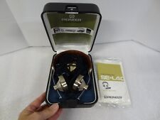 Auriculares estéreo vintage Pioneer SE-L40 accesorios de audio con cable dorados con estuche segunda mano  Embacar hacia Mexico