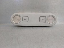 8t0947111bet1 lumière habitac d'occasion  Expédié en France