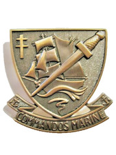 Superbe insigne beret d'occasion  Saint-Mamert-du-Gard