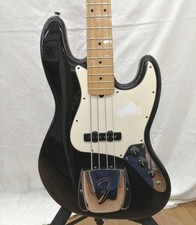 FENDER USA AMERICAN STANDARD JAZZ BASS Usado 2009 Alder body Maple fingerboard comprar usado FENDER USA AMERICAN STANDARD JAZZ BASS Usado 2009 Alder body Maple fingerboard comprar usado  Enviando para Brazil