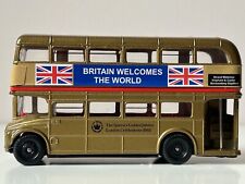 Edição limitada ônibus Queen Elizabeth II 2002 modelo britânico carro fundido Oxford comprar usado  Enviando para Brazil