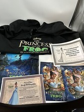 Avental promocional para salão de cabeleireiro filme Princesa e o Sapo e kit com pôsteres comprar usado  Enviando para Brazil