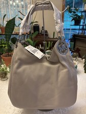 Usado, Bolsa de corrente Michael Kors Fulton cinza pérola couro Vênus grande e bolsa de pó comprar usado  Enviando para Brazil