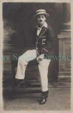 Foto real - CROSS DRESSING MULHER COMO HOMEM COM BIGODE - RPPC cartão postal vestido comprar usado Foto real - CROSS DRESSING MULHER COMO HOMEM COM BIGODE - RPPC cartão postal vestido comprar usado  Enviando para Brazil