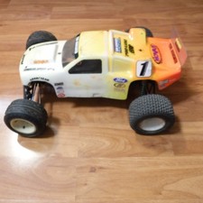 Team Associated T3 chassi rolante com corpo e servo comprar usado Team Associated T3 chassi rolante com corpo e servo comprar usado  Enviando para Brazil