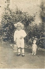 Child girl with d'occasion  Expédié en Belgium