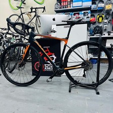 Giant defy advanced for sale  LONDON