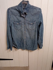 Gap denim shirt for sale  WARE