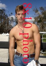 William levy barechested d'occasion  Expédié en Belgium