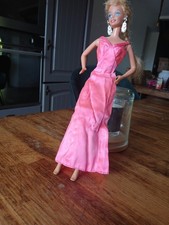 Rare robe barbie d'occasion  Pontailler-sur-Saône