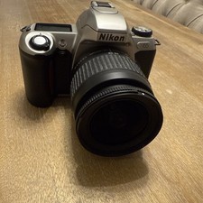 Nikon F65 AF 35mm Lustrzanka Film Aparat z obiektywem Nikon AF Nikkor 28-80mm 3.3-5.6G na sprzedaż  Wysyłka do Poland