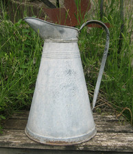Ancien broc pichet d'occasion  Neuville-aux-Bois